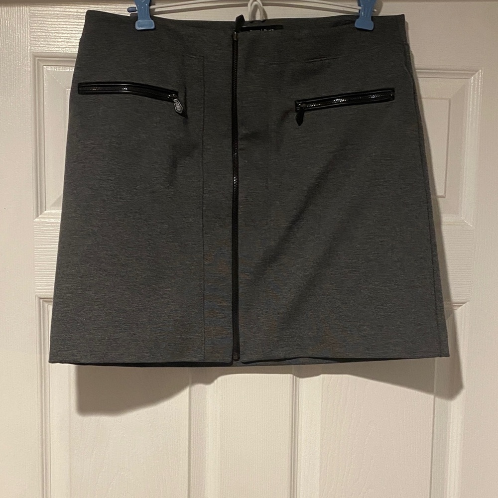 White House Black Market Charcoal Pencil Skirt